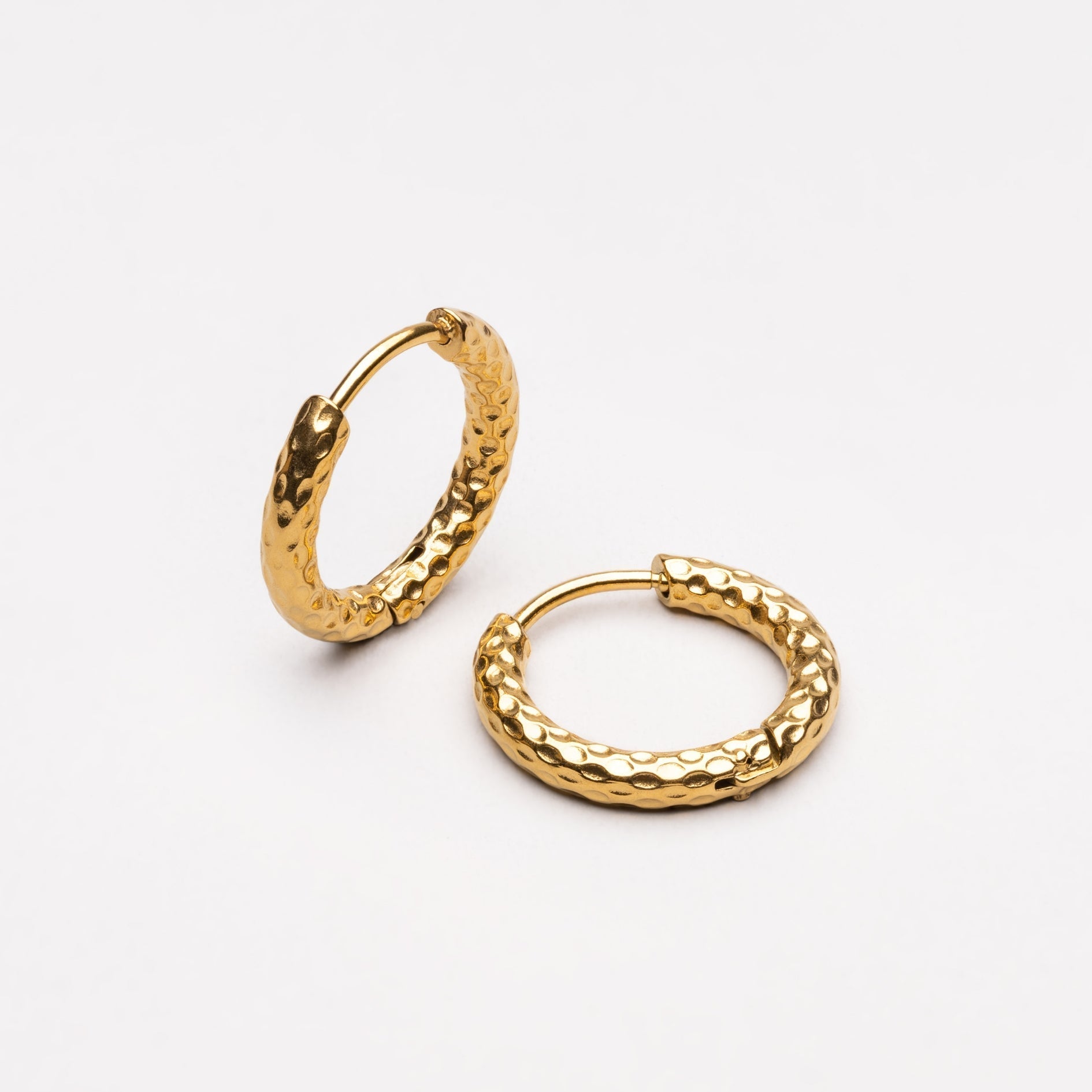 Livia - Boucles d'oreilles anneaux martelés