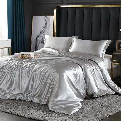 ZuriLux Silk Satin Bedding Set - 4-Piece Bed Linen