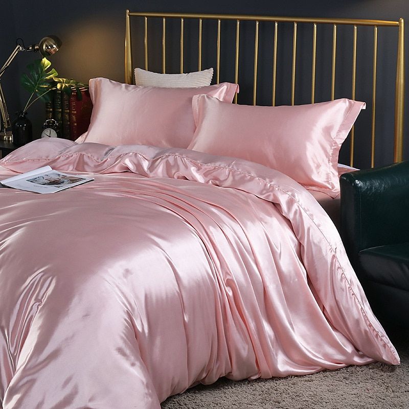 ConfortSatin Set - Silky Smooth Comfort for Every Night