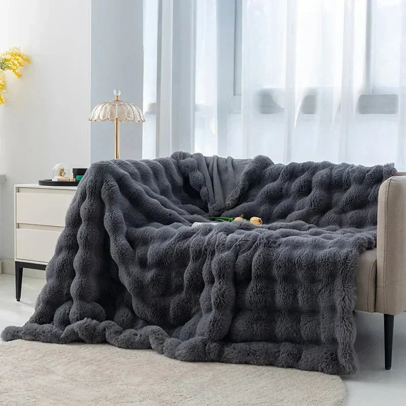 LuxeFluffy - Cozy Faux Fur Winter Throw Blanket