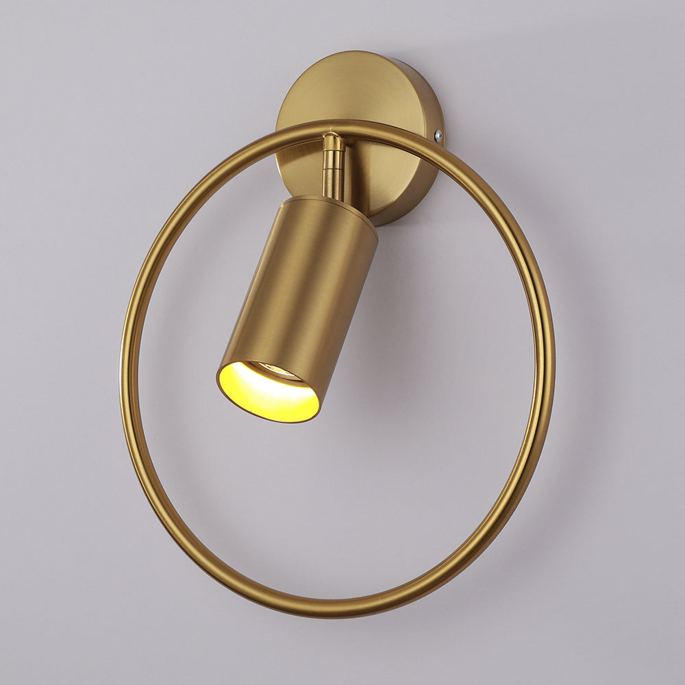 FlammeLuxe - Gold Wall Sconce for a Warm Ambiance