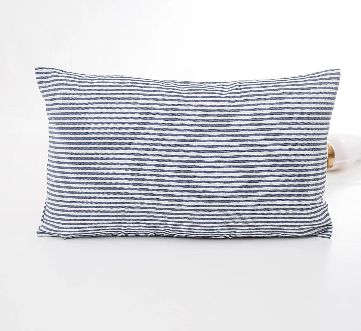 MarbreLuxe - Modern Striped Cushion Cover