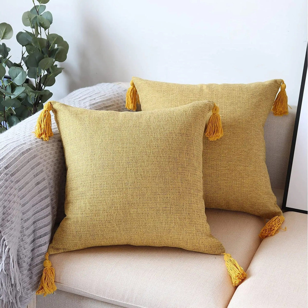 ImperialRest - Elegant Linen Pom-Pom Cushion Cover