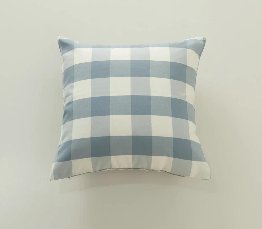 MarbreLuxe - Modern Striped Cushion Cover