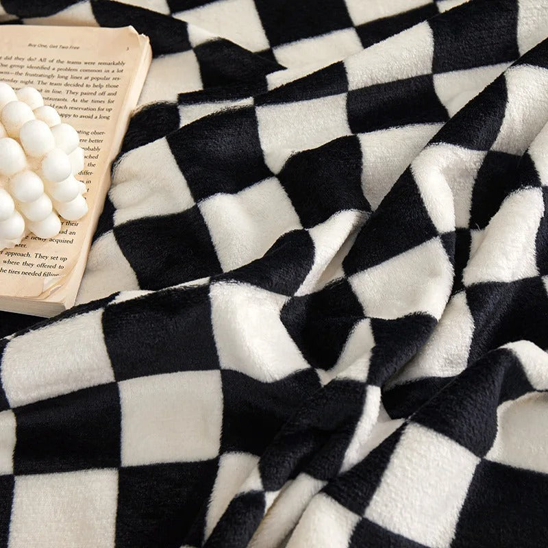 Tessellé Throw - Soft Elegant Coral Velvet Throw Blanket