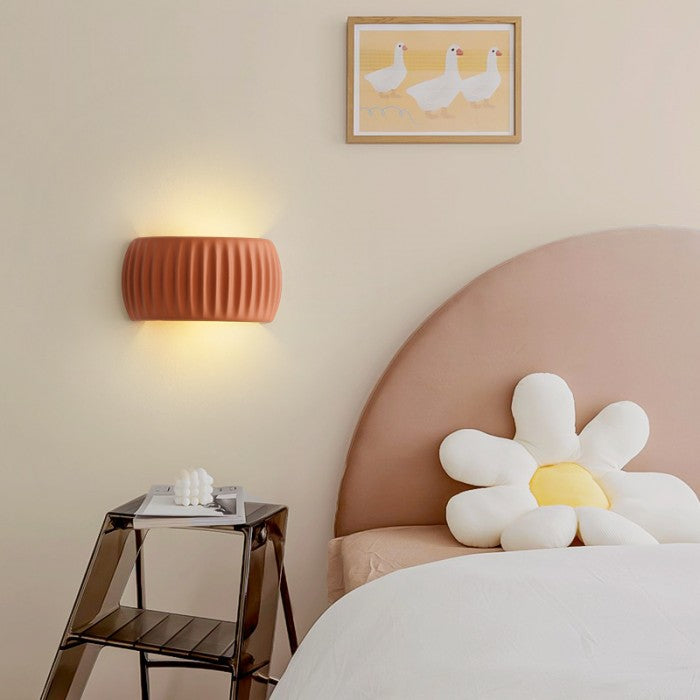 Art Deco Resin Wall Sconce - Elegant Wall Lighting for Your Home