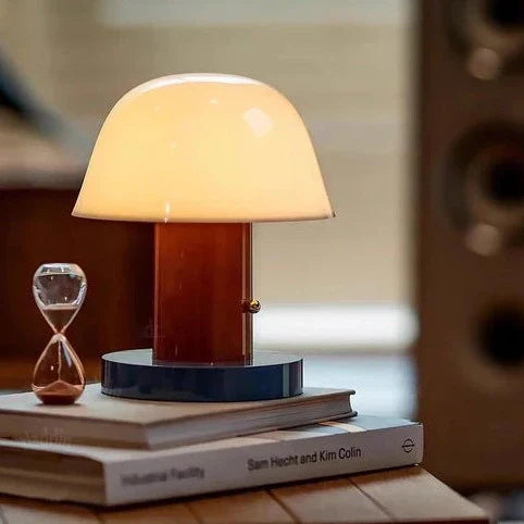 NatureGlow Lamp - Modern Mushroom-Design Table Lamp