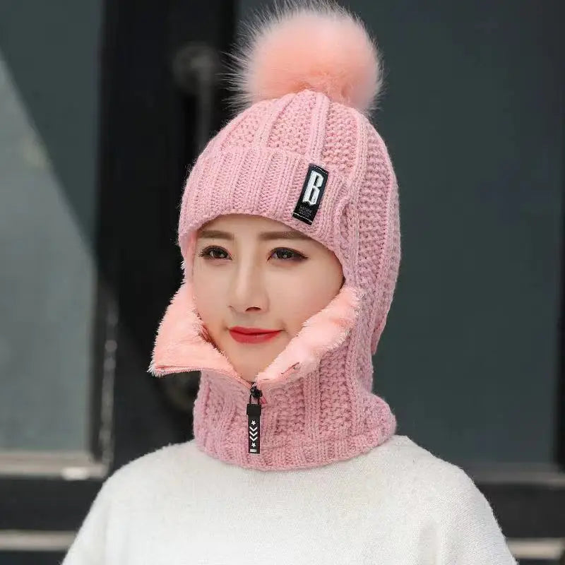 WinterPom - Pom Pom Beanie for Stylish Winter Warmth