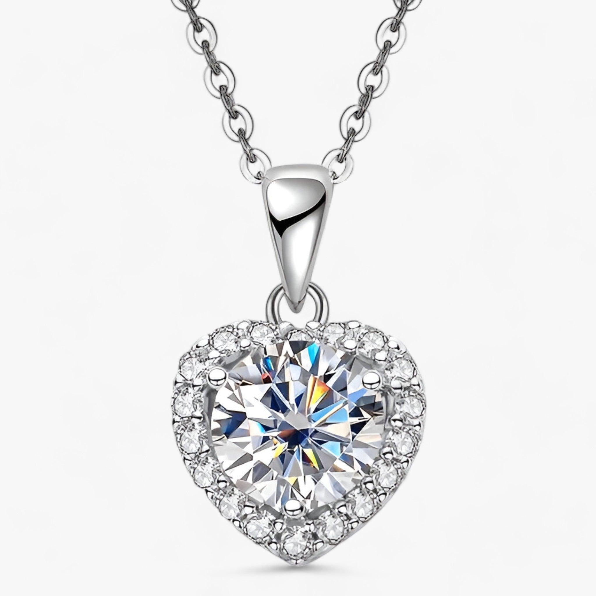 Amouria - Collier pendentif cœur en moissanite