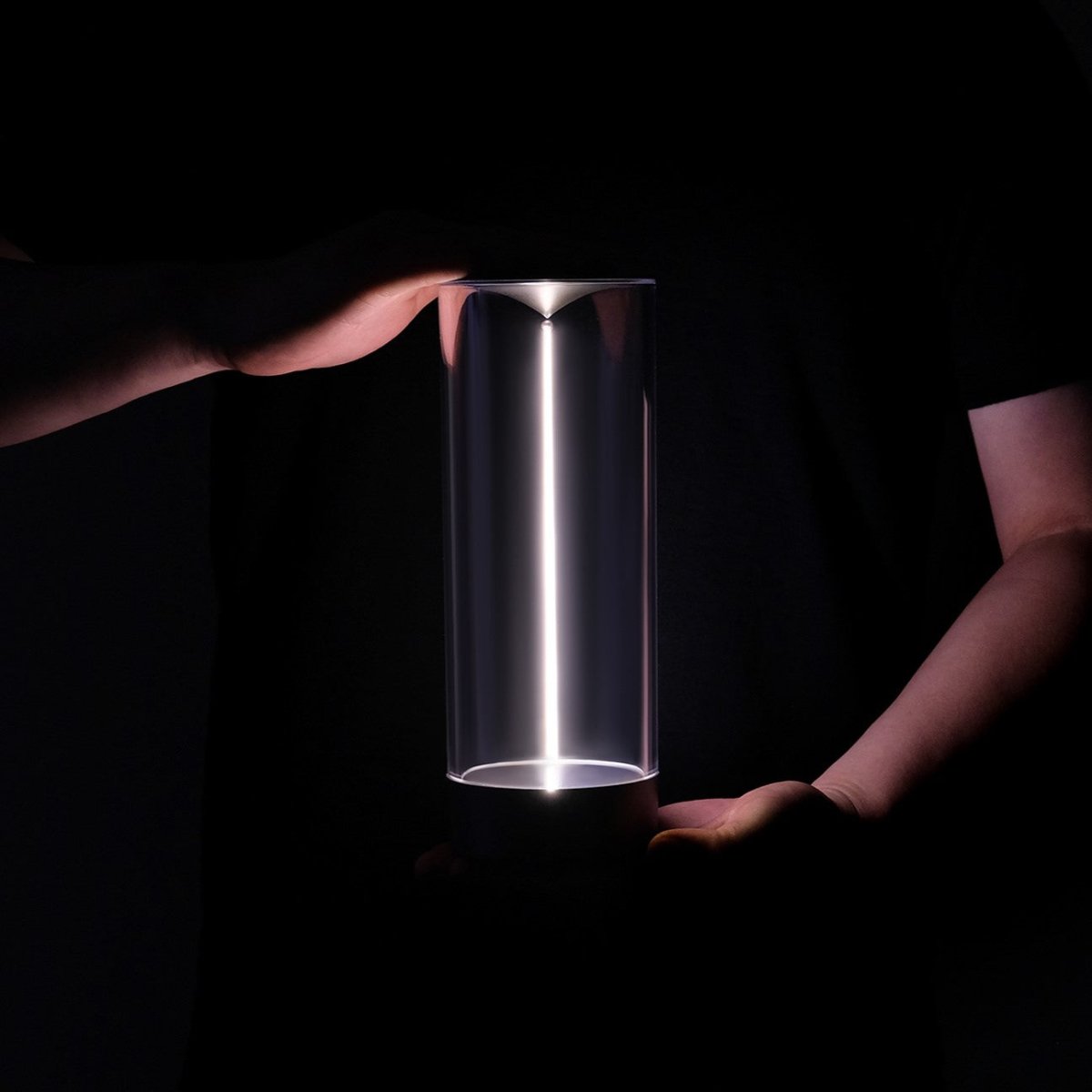 Curvatta - Elegant Dimmable Cordless Table Lamp