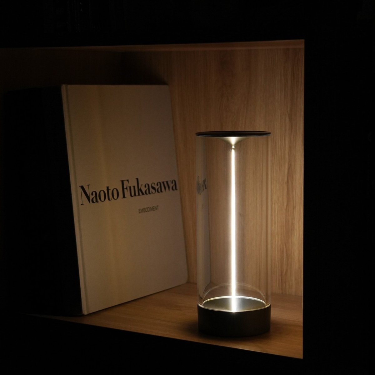 Curvatta - Elegant Dimmable Cordless Table Lamp