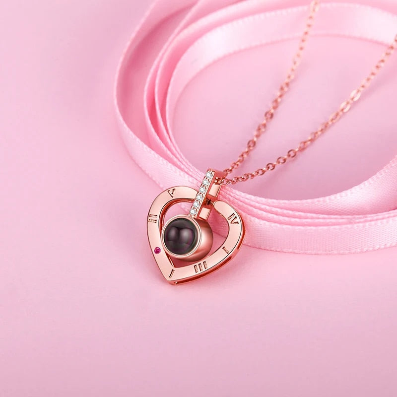 EternalLove - Collier cœur en 100 langues