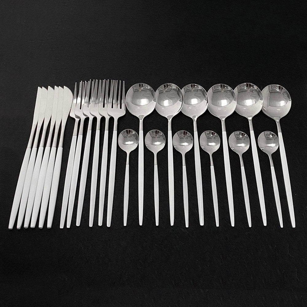 RoyalGlimmer Gold Cutlery Set - Elegant Flatware for a Luxurious Table