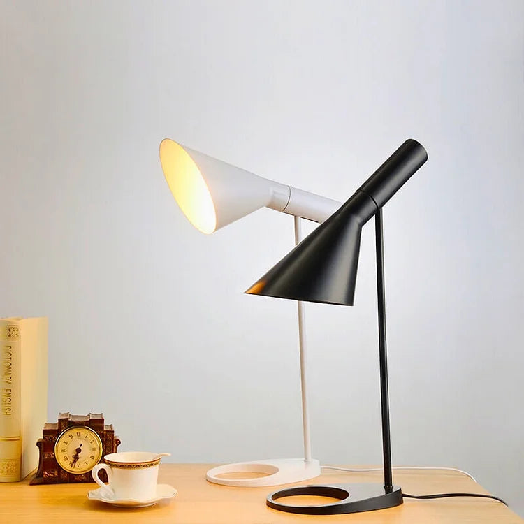 LumiMinimal - Minimalist LED Lamp for Modern Interiors