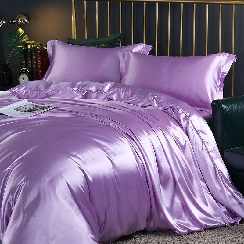 SoieEssence - Luxury 4-Piece Silk Bedding Set