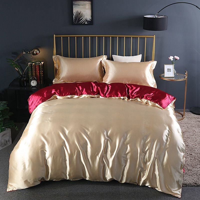 SoieEssence - Luxury 4-Piece Silk Bedding Set