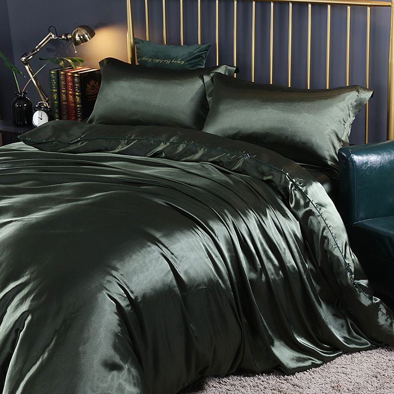 SoieEssence - Luxury 4-Piece Silk Bedding Set